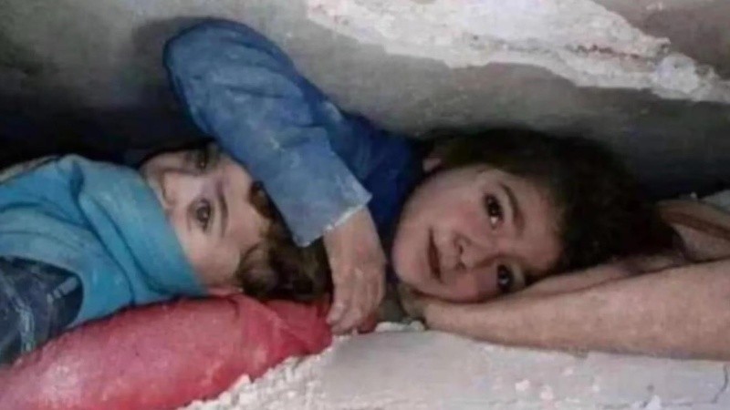 Aseguran que se puede vivir hasta 10 días bajo los escombros | Internacionales