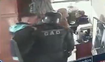 Un exconcejal de Florencio Varela denunció que policías allanaron su casa por "error" | Actualidad