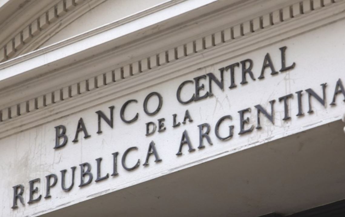 El Banco Central subió las tasas de interés para dar pelea a la inflación: cuánto se pagará por plazos fijos | Economía