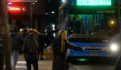 Casi el 90% de las mujeres siente inseguridad de noche en el transporte público en CABA | Actualidad