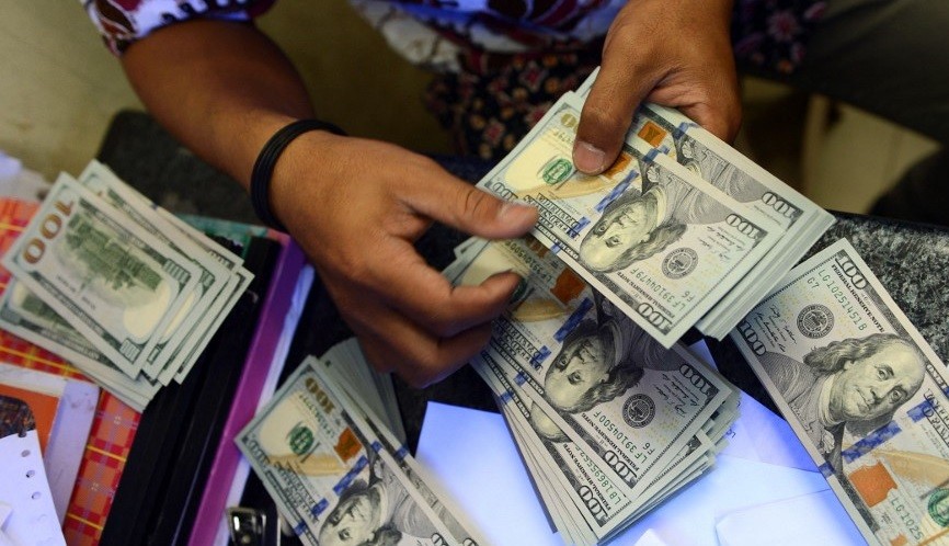 Nuevo récord del dólar blue: sube $ 12 en dos días | Economía