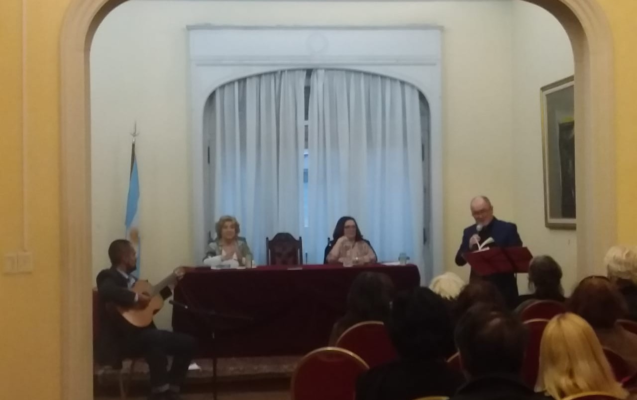 Apasionado del tango, el español Font de Mora presentó su nuevo libro | Espectáculos