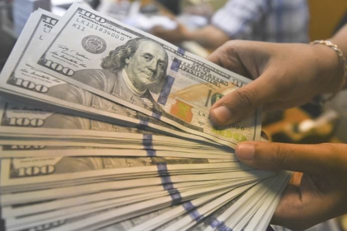 El dólar continúa en alza y alcanzó un nuevo récord | Economía