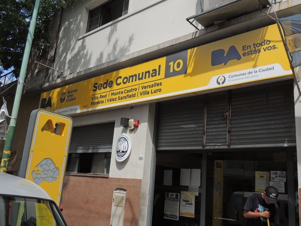 Reciben donaciones en la sede comunal 10 para las personas afectadas por el derrumbe en Floresta | Actualidad