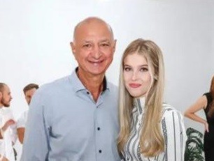 Intendente se casó con joven de 16 años y ascendió de cargo a su suegra | Internacionales