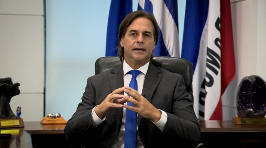 Lacalle Pou anunció medidas para desalentar cruce de uruguayos a la Argentina | Política