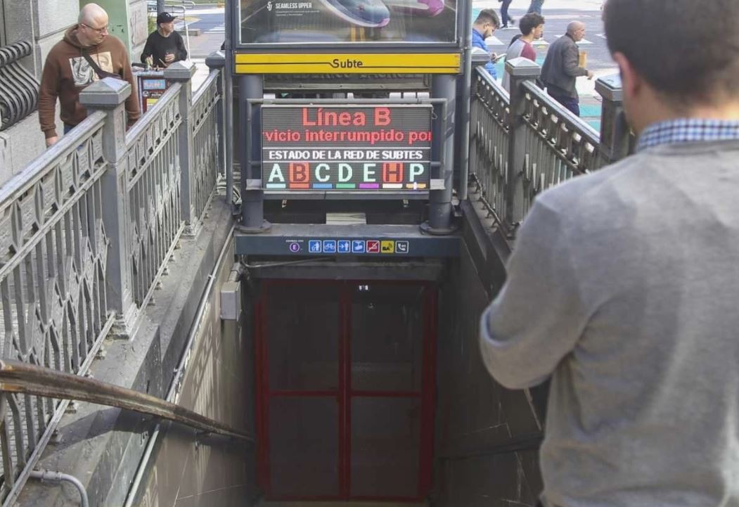 "Sacamos 90 toneladas de asbesto", dijo el secretario de los Metrodelegados en vísperas del paro de Subte | Actualidad