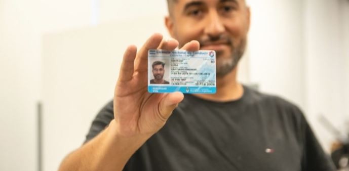 Deudores de cuota alimentaria no podrán renovar la licencia de conducir en Buenos Aires | Actualidad