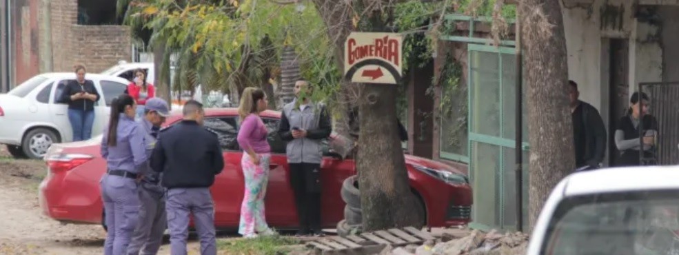 Asesinó a su pareja delante del hijo de 3 años y luego se suicidó chocando su moto contra un camión | Actualidad