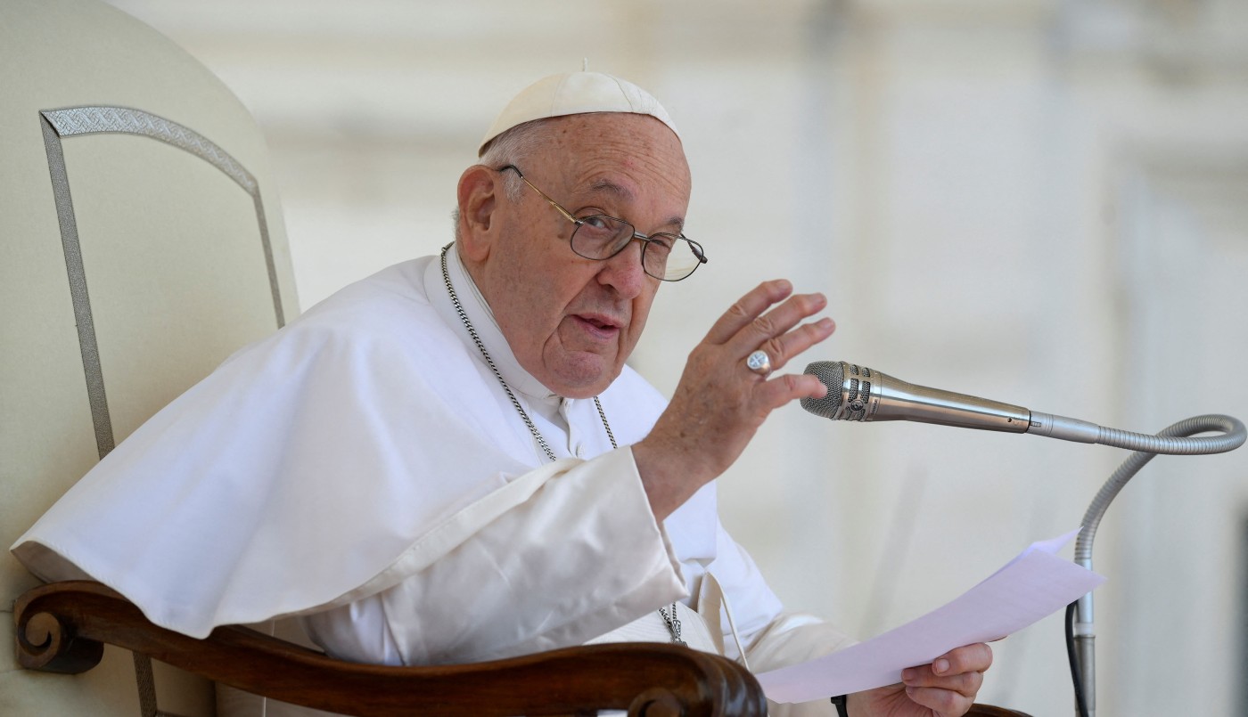 "Sin complicaciones": tras tres horas de operación, el papa Francisco se recupera en Roma | Actualidad