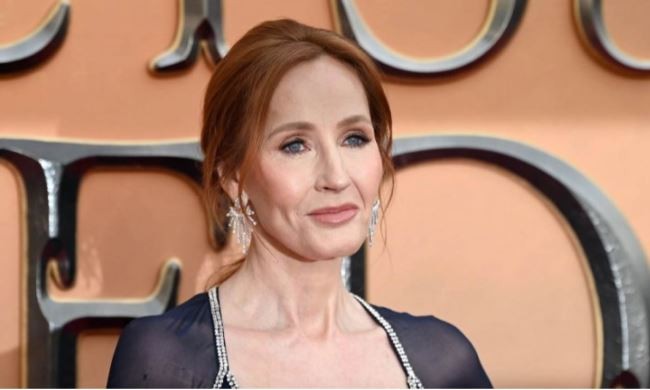 Una nueva polémica con J.K. Rowling, autora de Harry Potter: criticó un glosario LGBTQ+ que elaboró una prestigiosa universidad | Internacionales