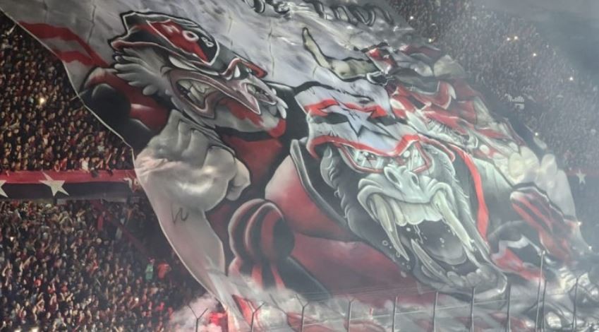 Allanamiento en Newell's: investigan una bandera de "Los Monos" en el partido de "Maxi" Rodríguez | Deportes