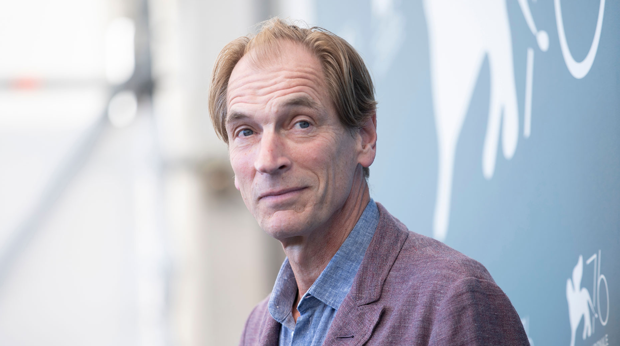 A cinco meses de su desaparición, hallaron muerto al actor Julian Sands | Espectáculos