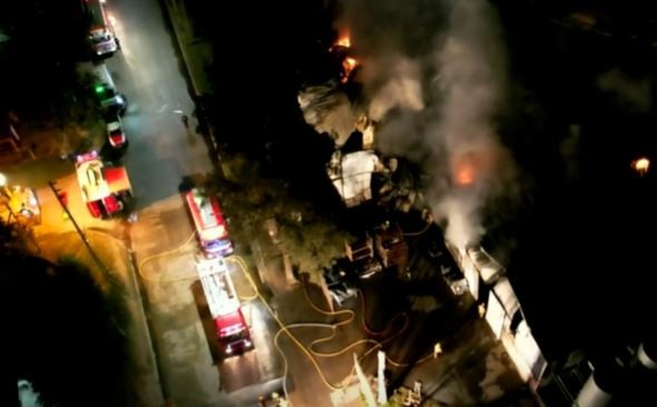 Feroz incendio en una fábrica en Moreno: trabajaron once dotaciones de bomberos | Actualidad