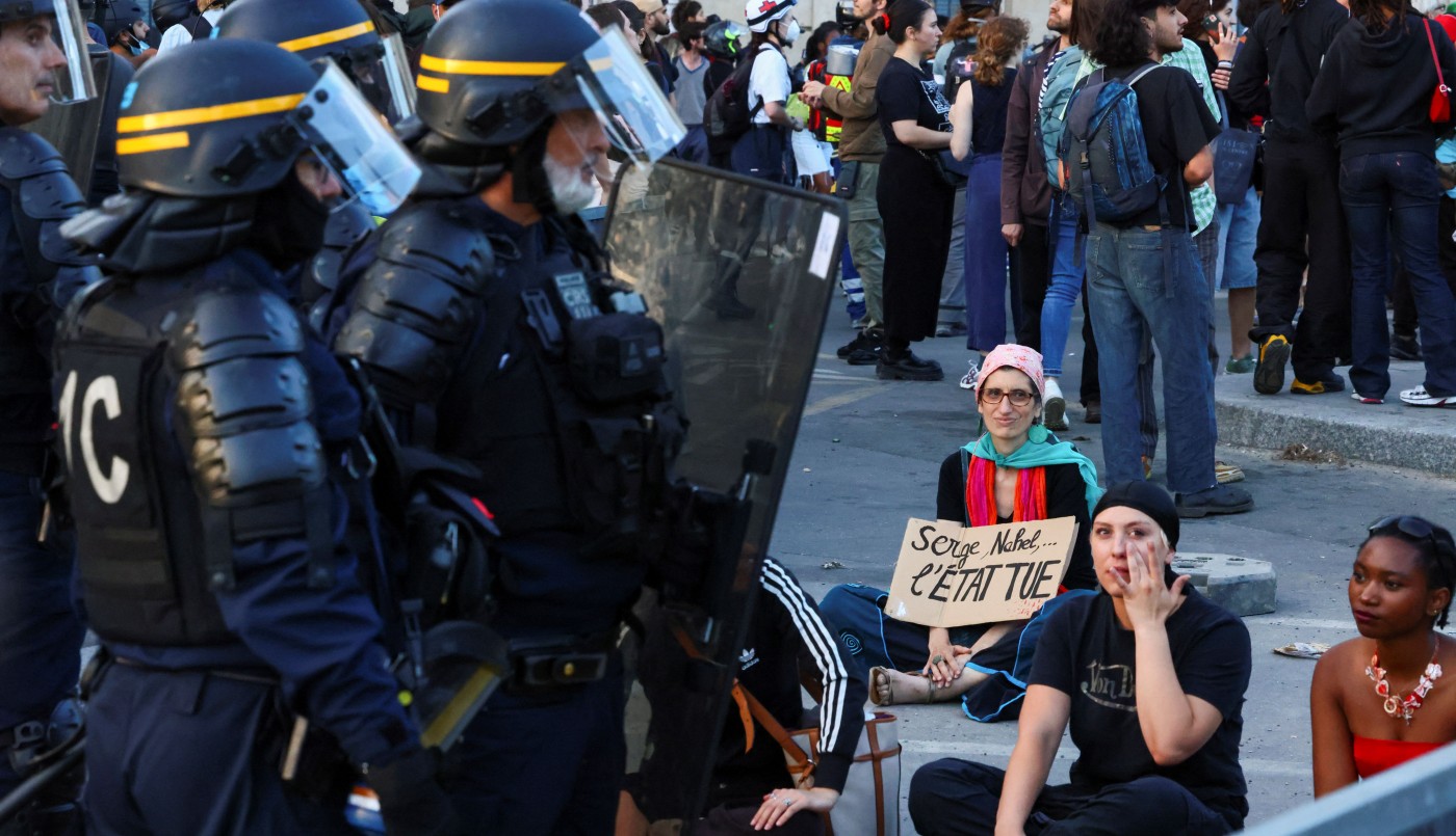 Más de 1.300 detenidos en Francia antes del funeral del joven asesinado por un policía | Internacionales