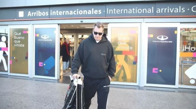 Maxi López llegó a la Argentina para ver a Wanda Nara | Espectáculos