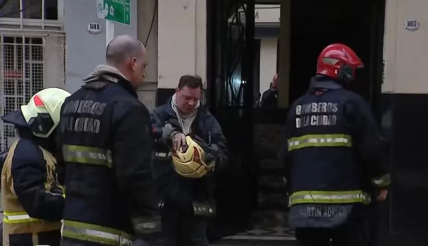 Tragedia en Recoleta: un hombre murió al incendiarse un departamento | Actualidad