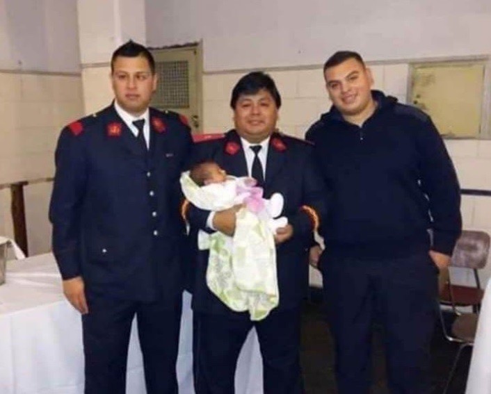 "Nacimos con una llama en el corazón": la emotiva historia de una familia de bomberos | Actualidad