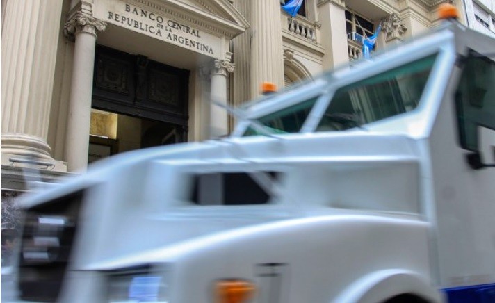 Acuerdo con el FMI: despejado el pago de hoy, Argentina enfrenta intereses por US$ 830 millones | Economía