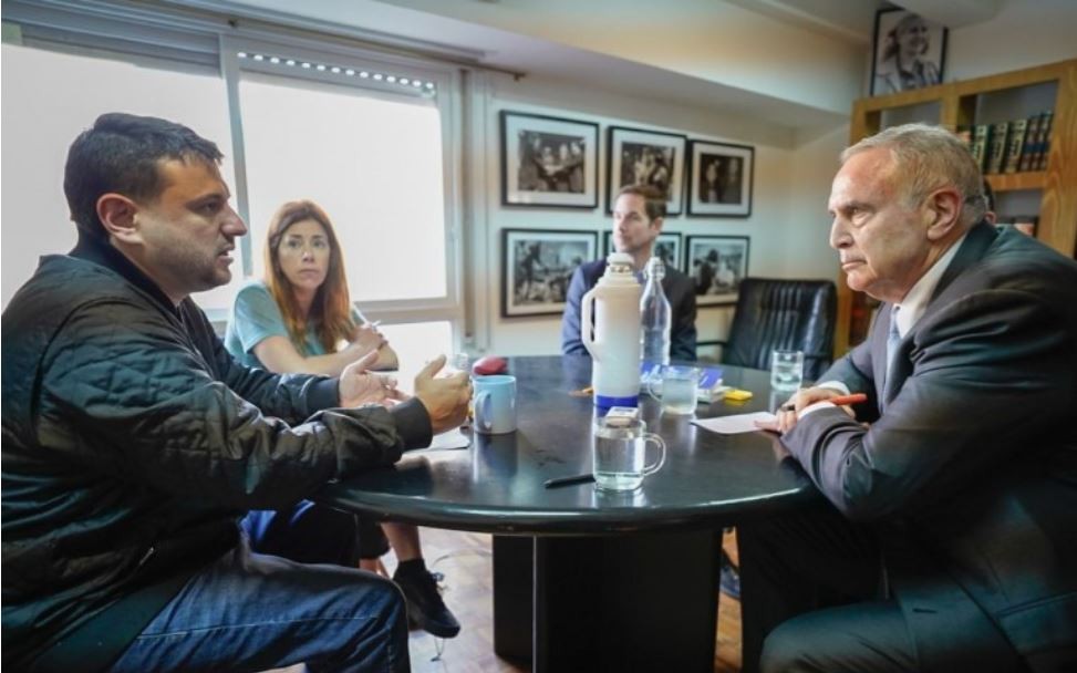 Grabois recibió al embajador de Estados Unidos, tras negarse a ir a la sede diplomática norteamericana | Elecciones 2023