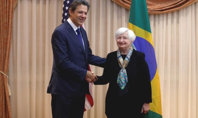 Brasil reduce la tasa de interés por primera vez en tres años | Internacionales