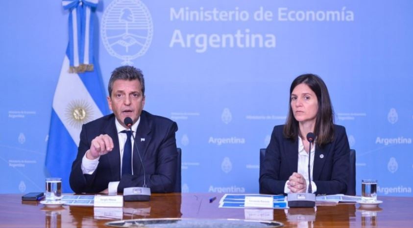 El Gobierno anunció que las jubilaciones subirán 23,29% y habrá un bono de $27.000 por tres meses | Economía