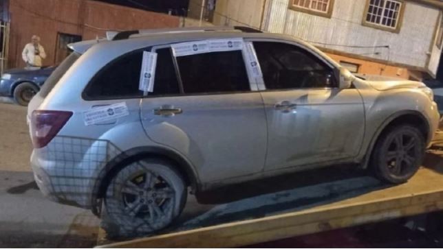 Una pareja manejaba borracha con su bebé recién nacida y chocó contra un patrullero en Ushuaia | Actualidad