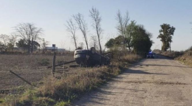 Nena de 12 años se llevó el auto de su papá, chocó contra un poste y murió | Actualidad