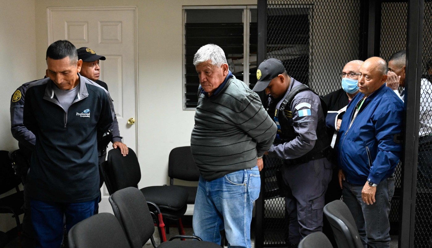 Veinte años de cárcel para exjefe del Ejército de Guatemala por matanza de indígenas | Internacionales