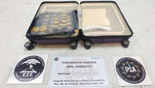 Secuestraron en el aeropuerto de Ezeiza casi 6 kilos de oro a una pasajera que viajaba a Miami | Actualidad