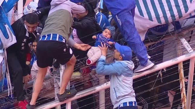 Graves incidentes en Mendoza: enfrentamientos de hinchas de Godoy Cruz con la Policía y familias evacuadas a las plateas | Deportes
