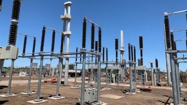 Santa Fe: Robaba cables y se electrocutó | Actualidad