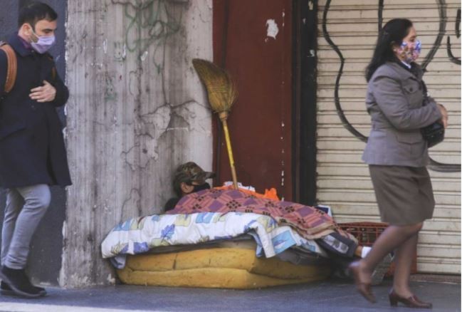 El dato de la pobreza se mete en la pelea electoral: el INDEC lo difundirá a menos de un mes de las presidenciales | Economía