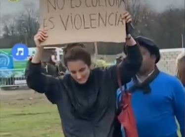 Video: Echaron a rebencazos a proteccionistas en San Miguel | Actualidad