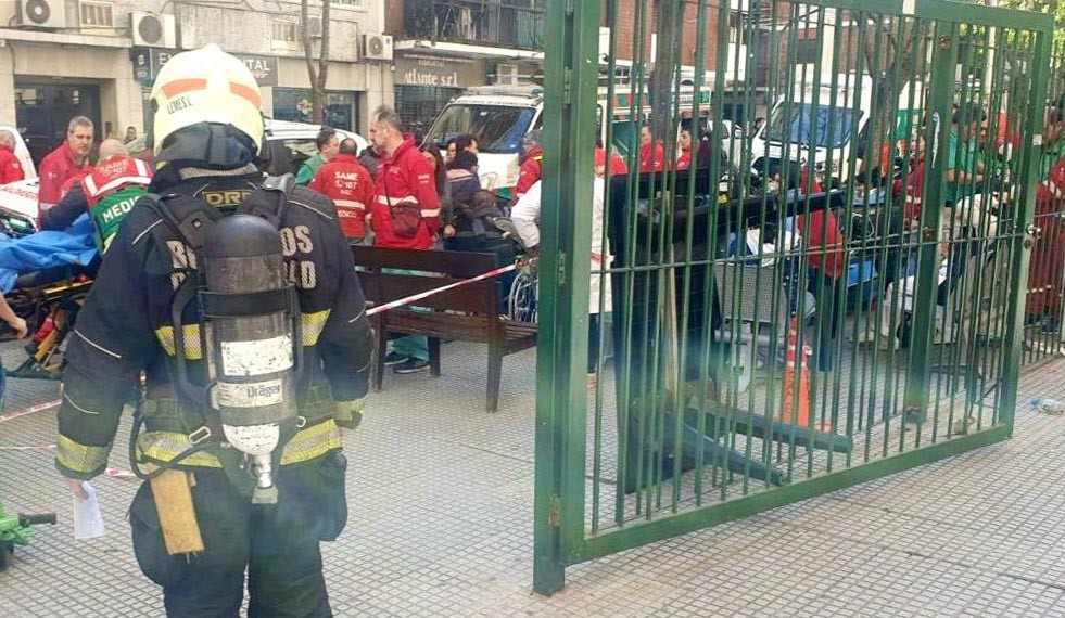 Escape de gas en la Facultad de Odontología: 18 estudiantes afectados y 5.000 evacuados | Actualidad