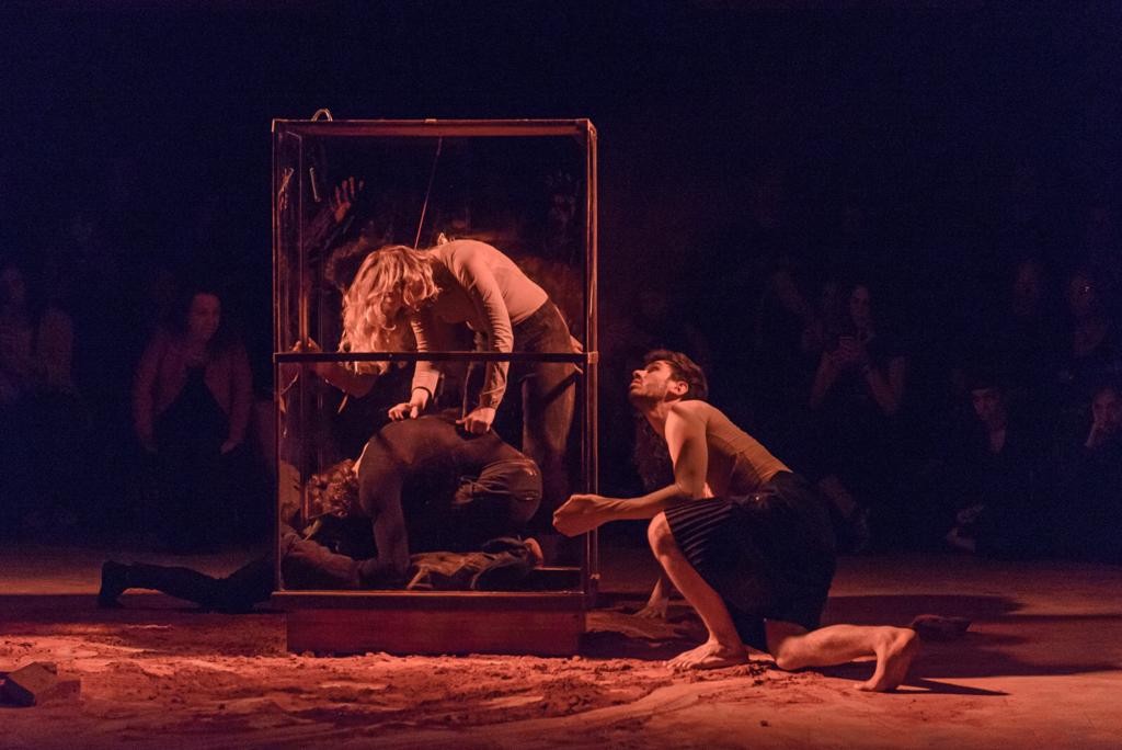 “El reverso de la piel": un híbrido entre teatro y acto expositivo que lleva a escena las transespecies de Servio Olavide | Espectáculos