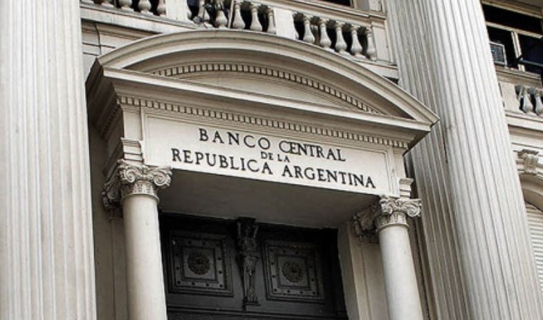 Argentina pasó a ser el país con mayor tasa de interés del mundo | Economía