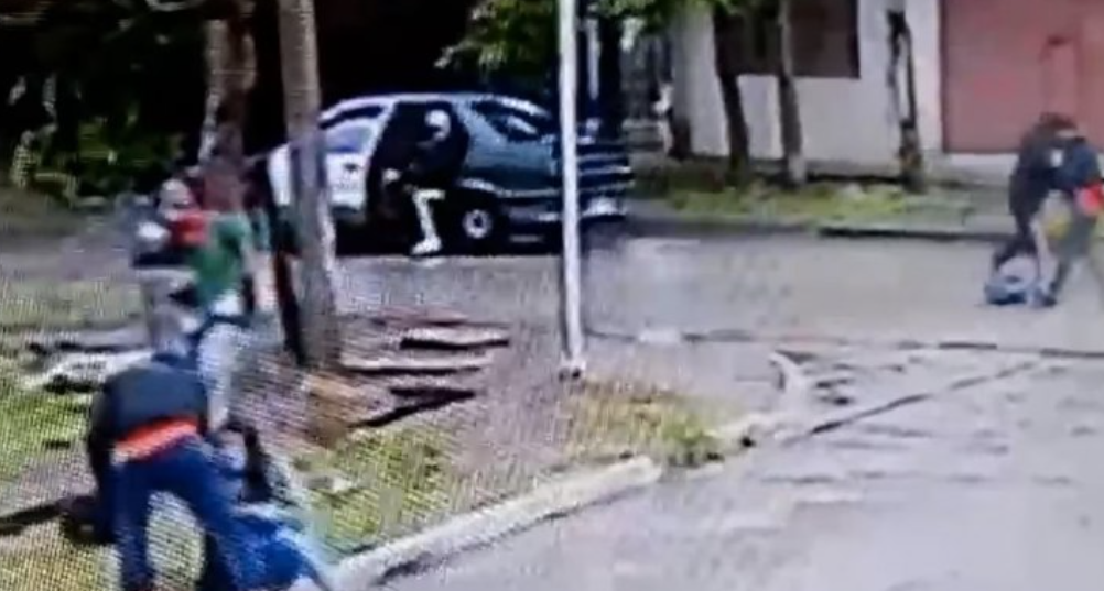 Tres maestras fueron asaltadas a la salida de un jardín de infantes en González Catán | Actualidad