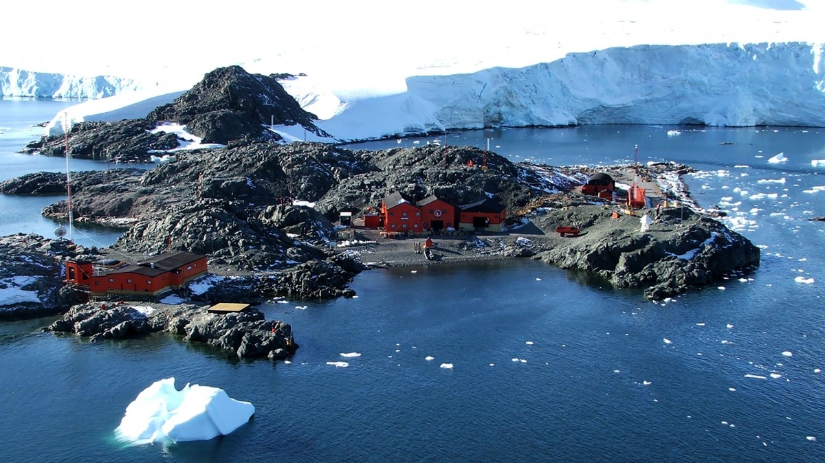 Argentina instala un Laboratorio de Rayos Cósmicos al sur del Círculo Polar | Actualidad