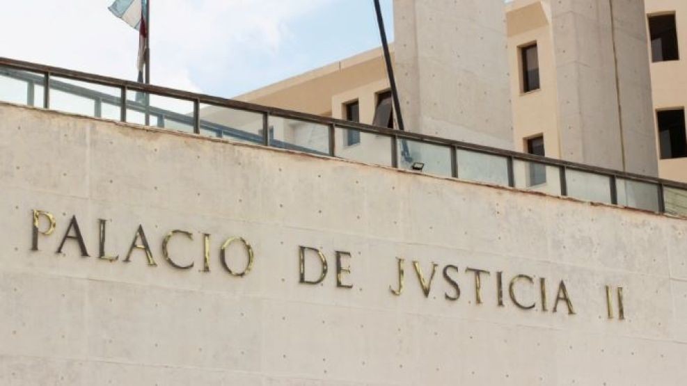 Absuelven a mujer que quemó con agua caliente a su exesposo para defenderse de agresión | Actualidad