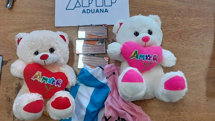 Secuestran ositos de peluche impregnados con cocaína que iban a ser enviados a Hong Kong | Actualidad
