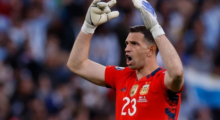 La confesión de Emiliano "Dibu" Martínez sobre las lesiones escondidas en el Mundial de Qatar 2022: "Grité de dolor" | Deportes