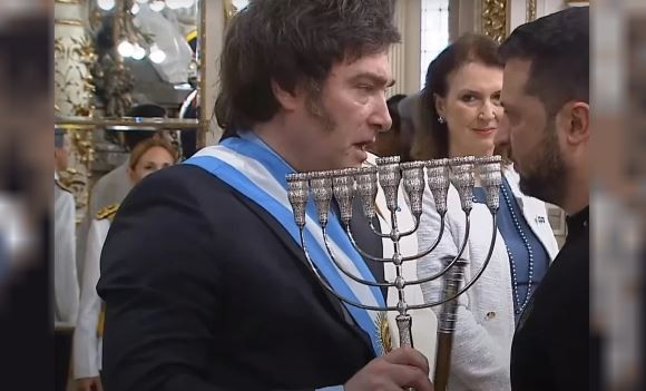 Milei asistirá hoy a la celebración de Janucá realizada por la Asociación Israelita Argentina Jabad | Política