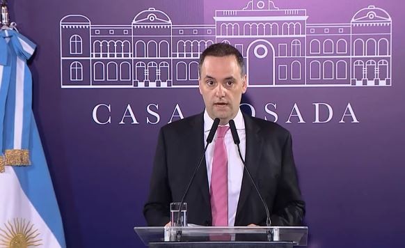 Adorni fustigó las críticas de "quienes guardaron silencio ante el crecimiento de la pobreza" | Política