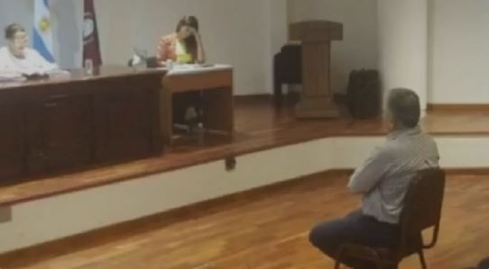 Condenan a 8 años de prisión a un docente por abusar sexualmente de nueve alumnas | Actualidad