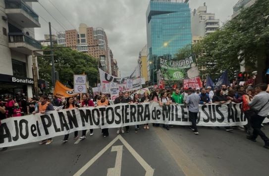 Movilizaron en Córdoba y San Juan contra las políticas oficiales | Política