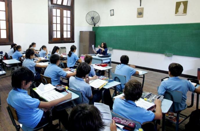 Estiman aumentos de entre un 30 y un 50% en las cuotas de colegios privados en el inicio de 2024 | Economía