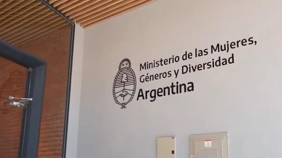 El Ministerio de la Mujer pasó a ser una subsecretaría y revisarán sus contratos laborales | Política