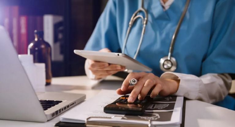 Las prepagas analizan implementar planes "low cost" para evitar la pérdida masiva de afiliados | Economía