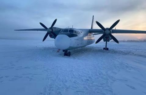 Un avión ruso aterrizó por error en un río helado | Internacionales